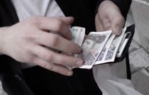 ”Rätten till kontantbetalningar måste lagstadgas”