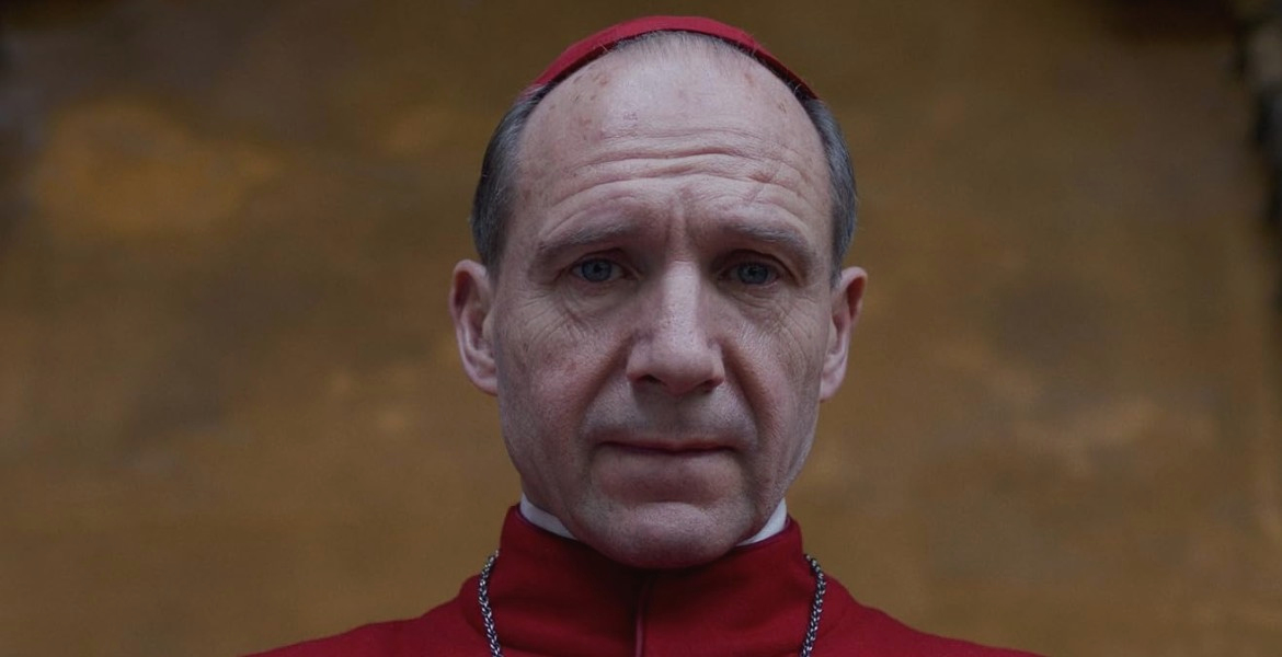 Konklaven Ralph Fiennes