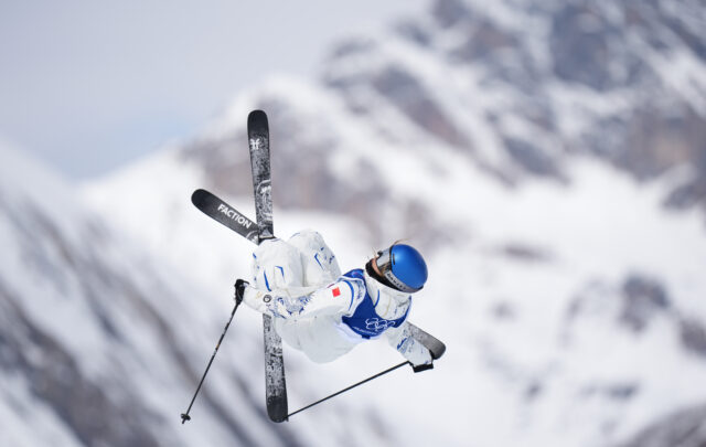 Gu Ailing tävlar i slopestyle-kvalet under vinter-OS 2026 i Livigno.