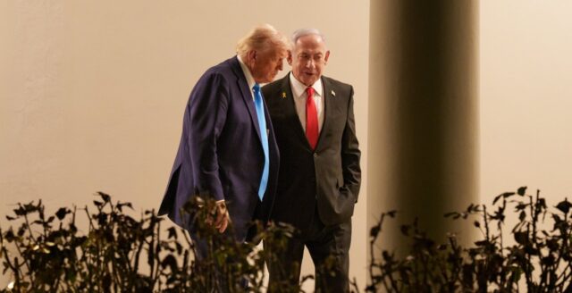 Donald Trump och Benjamin Netanyahu i Vita huset.