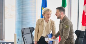 EU-kommissionen tar fram färdplan för Ukraina mitt under kriget